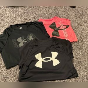 3 Boys Under Armour short sleeve shirts